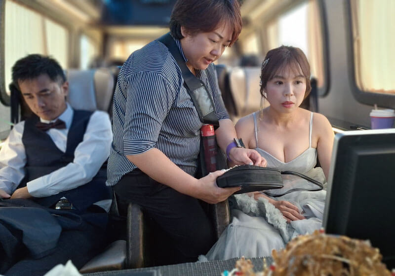 miragz Tourism & Travel Nanny Car Image